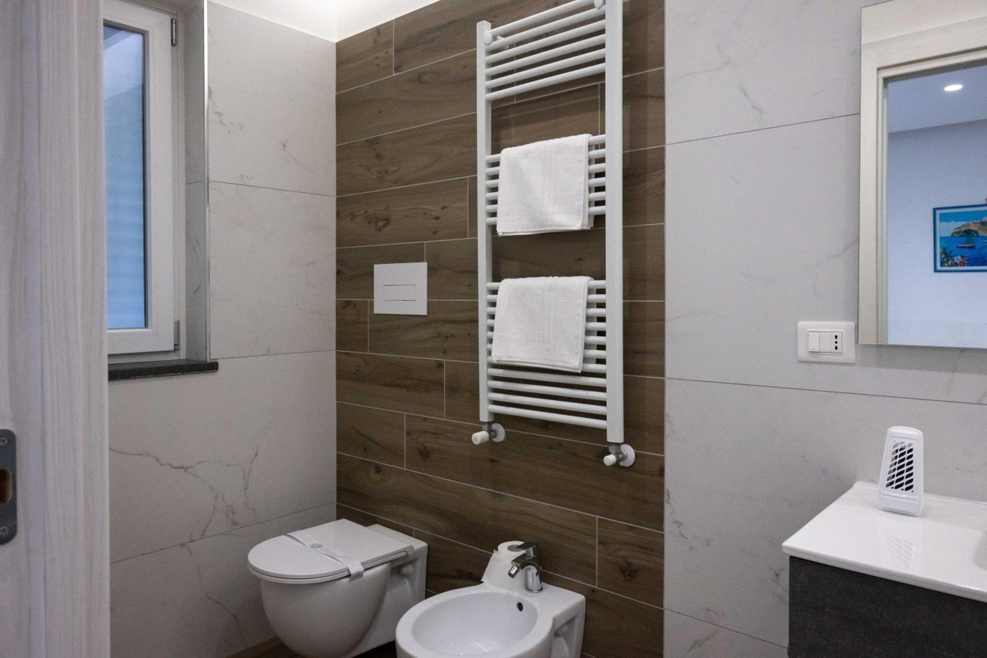 Ansiro Rooms Home Business Scisciano Exterior photo